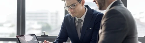 Scontarea facturilor - ce presupune si cum iti poate imbunatati cash flow-ul in mod rapid si flexibil